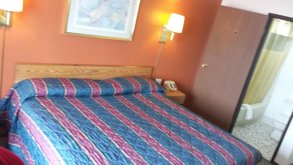 7 Star Motel Marshfield Room photo